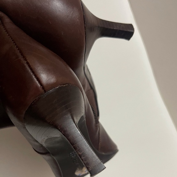 Anne Klein Leather Rich Brown Kitten Heeled Boots Chic Classy Workwear Preppy - Picture 12 of 16